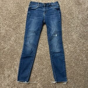 Pacsun Women’s Lightly Distressed Medium Wash‎ Ankle Jegging Size 25
